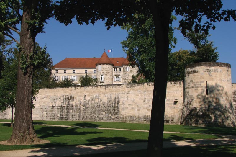 les remparts du chateau de saint-dizier